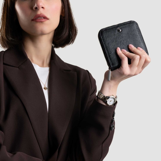 کیف پول زنانه دور زیپ مربعی چرم طبیعی مشکی لیزارد