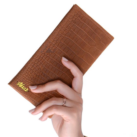 کیف کتی چرم با پلاک طلا اسم نازی