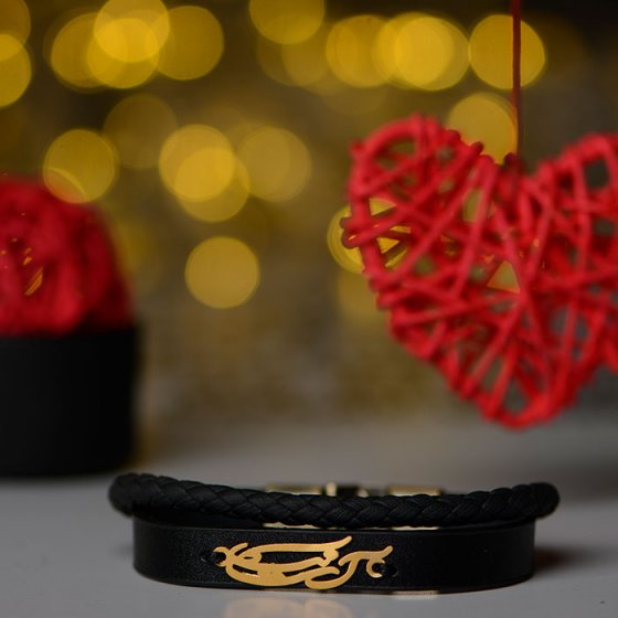 دستبند طلا چرم با اسم آرنیکا