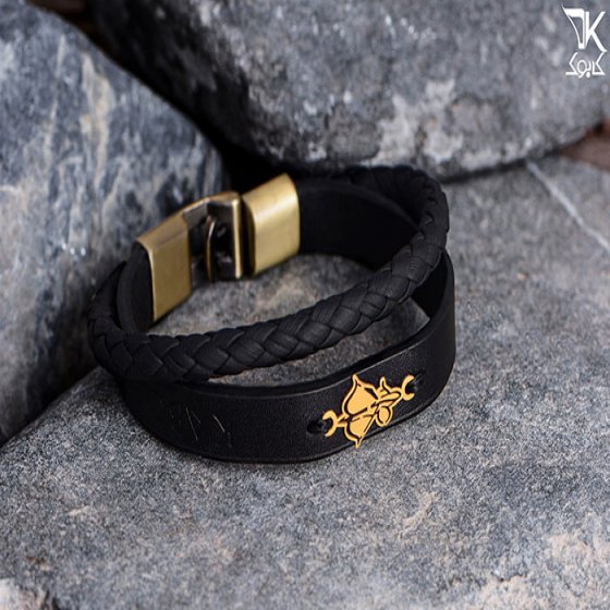 دستبند طلا چرم با پلاک طرح تیرکمان