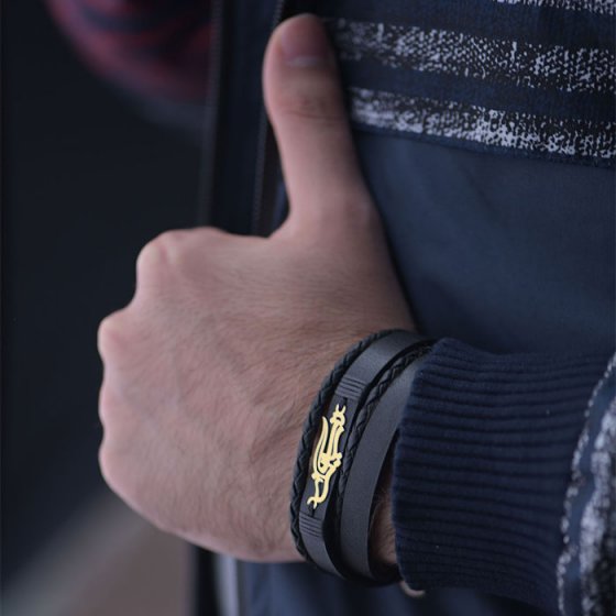 دستبند طلا چرم با اسم نیکان