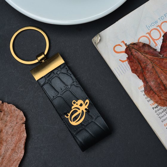 جاکلیدی طلا چرم با پلاک اسم صدف