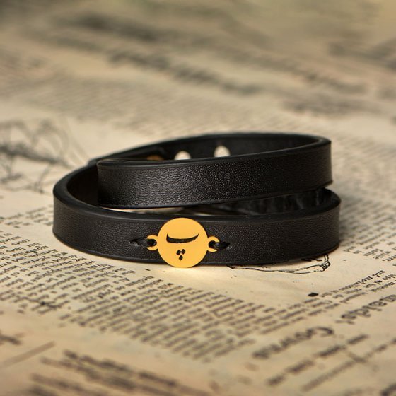 دستبند طلا چرم با پلاک حرف پ